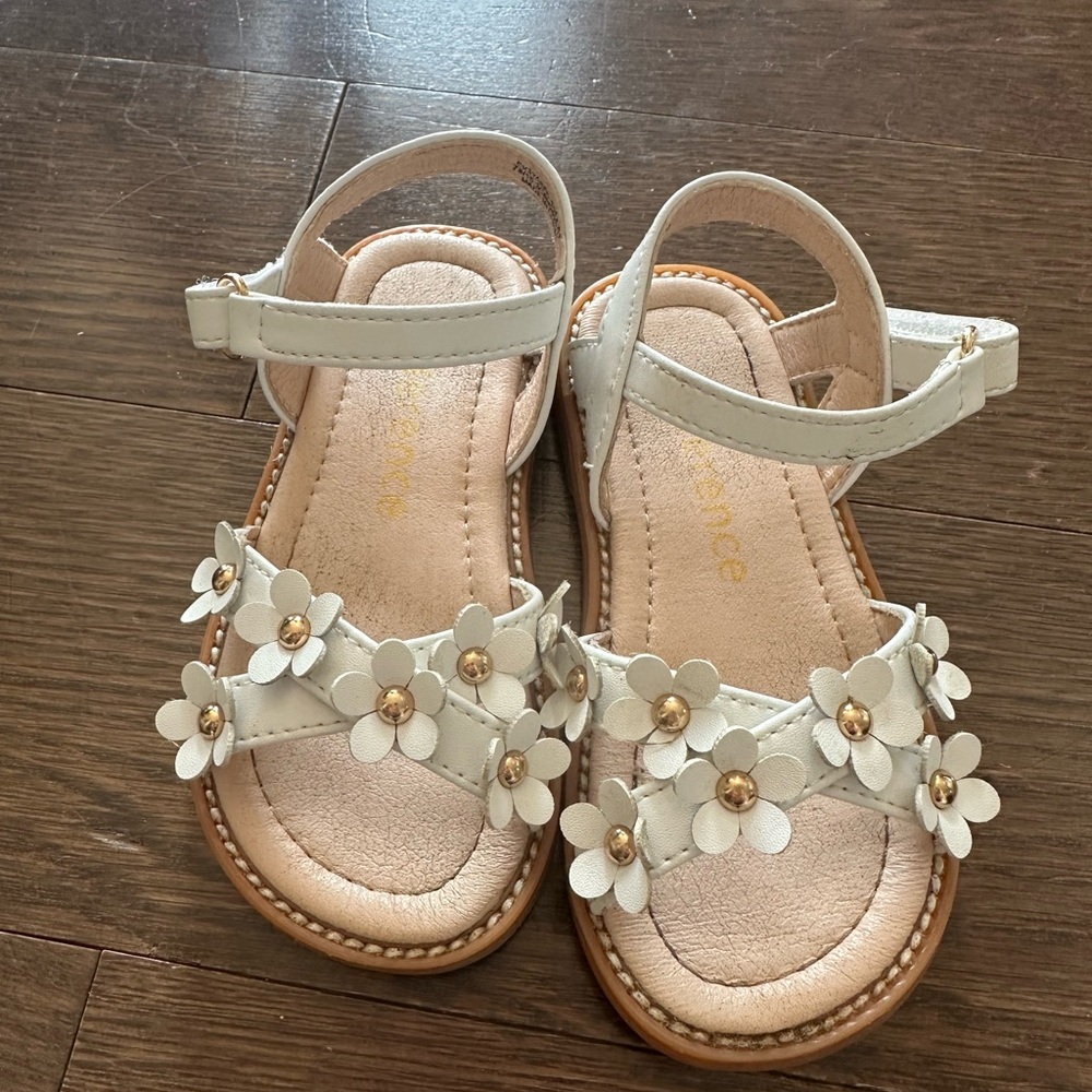 White Floral Sandals with Ankle Strap and Cushioned Sole Toddler Size 7
